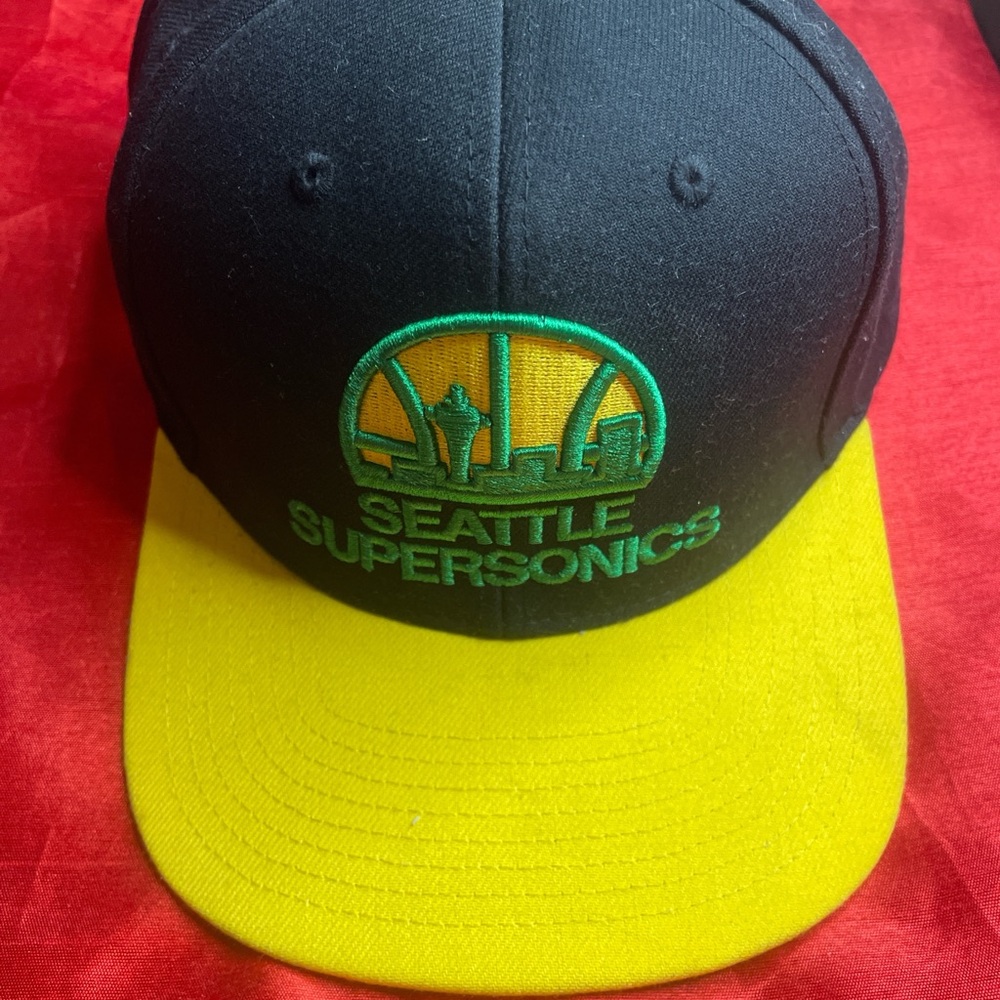 Seattle SuperSonics Retro Snapback Hat
